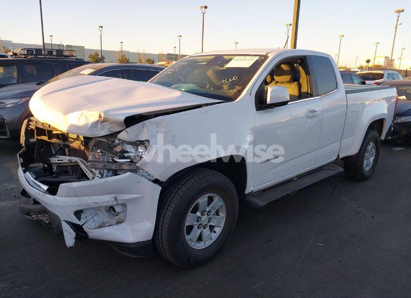 Photo 2 of 2015 Chevrolet Colorado WT (VIN 1GCHSAEA4F1136851)