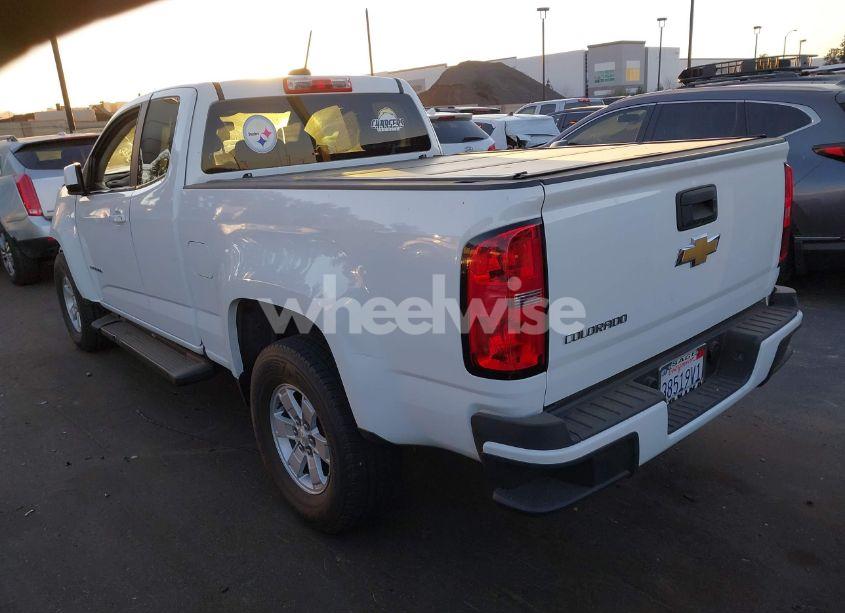 Photo 3 of 2015 Chevrolet Colorado WT (VIN 1GCHSAEA4F1136851)