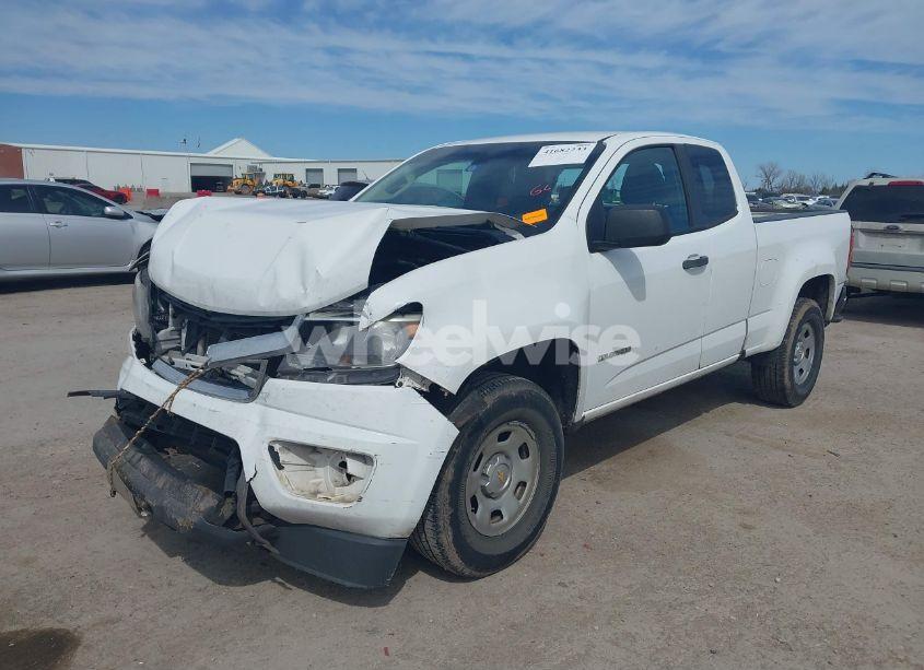 Photo 2 of 2015 Chevrolet Colorado WT (VIN 1GCHSAEA7F1150842)