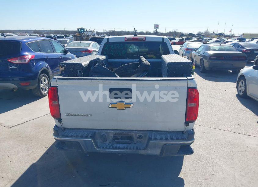 Photo 16 of 2015 Chevrolet Colorado WT (VIN 1GCHSAEA7F1218878)
