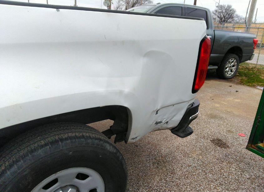 Photo 6 of 2015 Chevrolet Colorado WT (VIN 1GCHSAEA8F1152678)