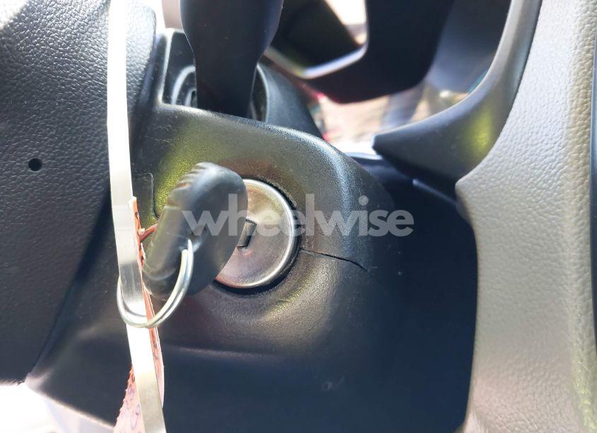 Photo 11 of 2015 Chevrolet Colorado WT (VIN 1GCHSAEA9F1204982)