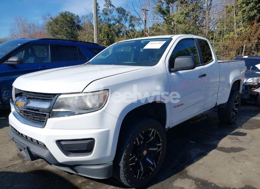 Photo 2 of 2015 Chevrolet Colorado WT (VIN 1GCHSAEA9F1204982)