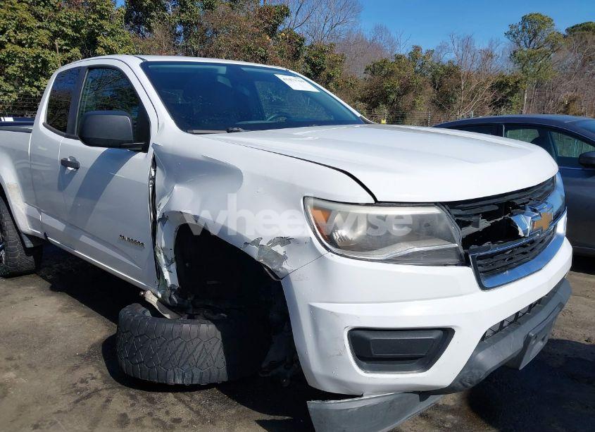 Photo 6 of 2015 Chevrolet Colorado WT (VIN 1GCHSAEA9F1204982)