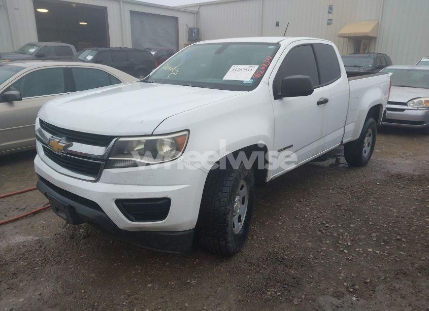 Photo 2 of 2015 Chevrolet Colorado WT (VIN 1GCHSAEA9F1213178)