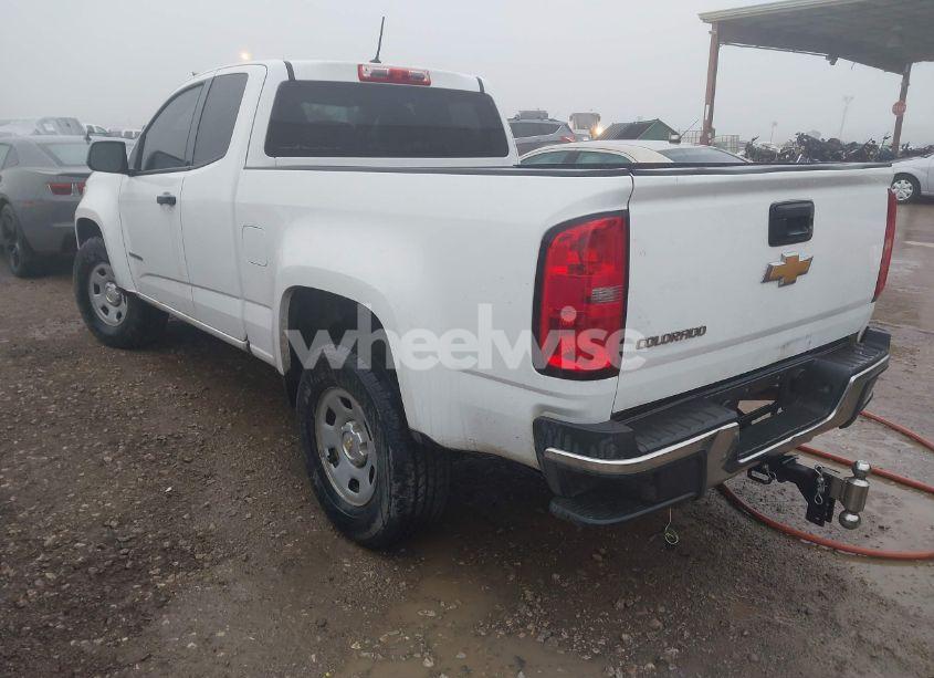 Photo 3 of 2015 Chevrolet Colorado WT (VIN 1GCHSAEA9F1213178)
