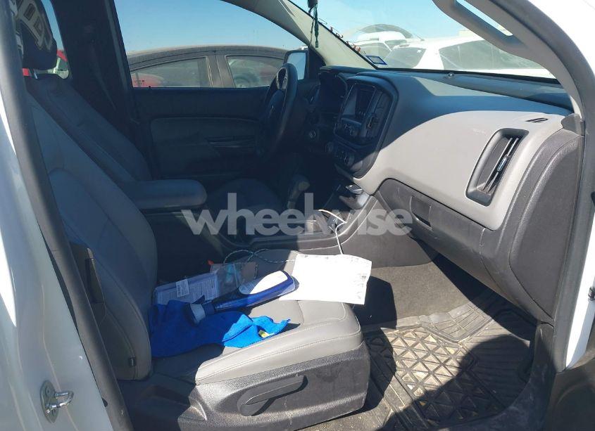 Photo 5 of 2015 Chevrolet Colorado WT (VIN 1GCHSAEA9F1213178)