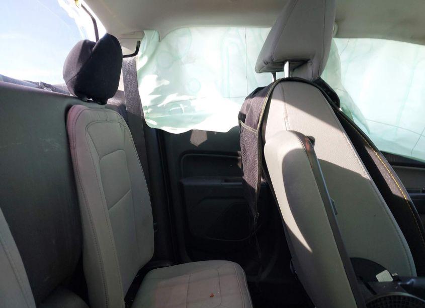 Photo 8 of 2015 Chevrolet Colorado WT (VIN 1GCHSAEA9F1235293)