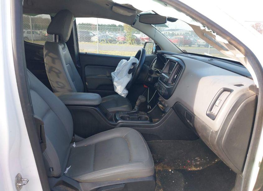 Photo 5 of 2015 Chevrolet Colorado WT (VIN 1GCHSAEAXF1218891)