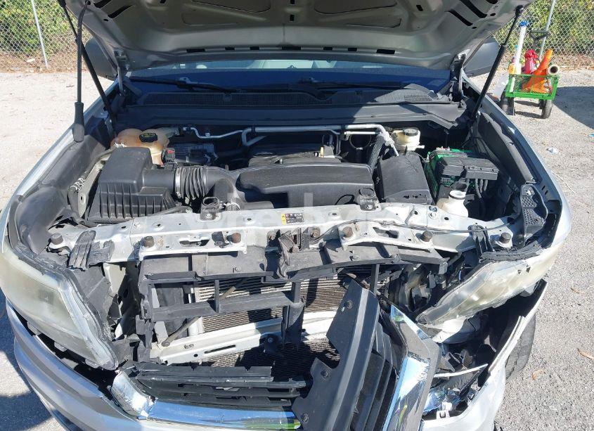 Photo 10 of 2015 Chevrolet Colorado WT (VIN 1GCHSAEAXF1275219)