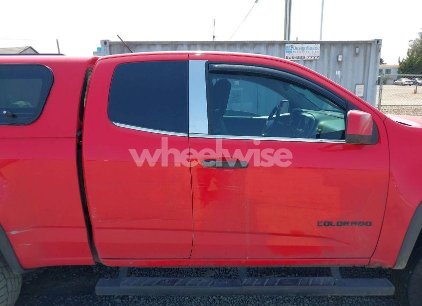 Photo 13 of 2015 Chevrolet Colorado LT (VIN 1GCHSBE31F1211061)