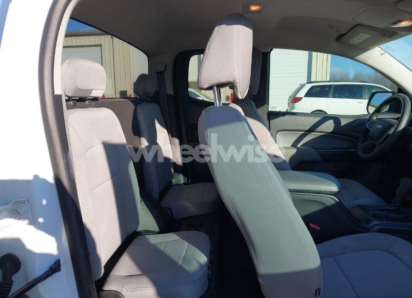 Photo 8 of 2016 Chevrolet Colorado WT (VIN 1GCHSBE3XG1395224)