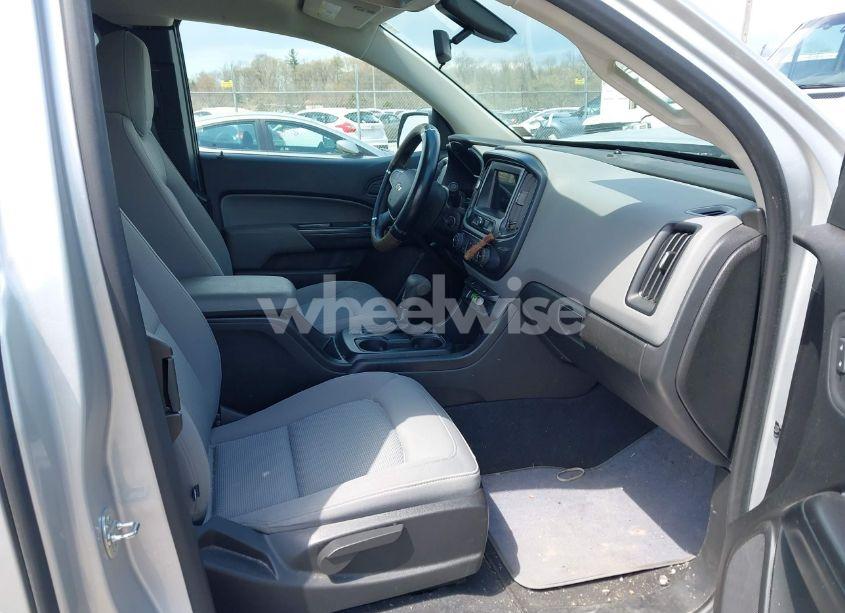Photo 5 of 2019 Chevrolet Colorado WT (VIN 1GCHSBEA0K1124986)