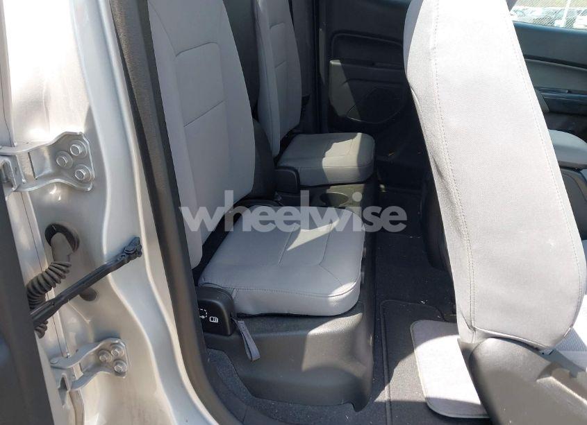 Photo 8 of 2019 Chevrolet Colorado WT (VIN 1GCHSBEA0K1124986)