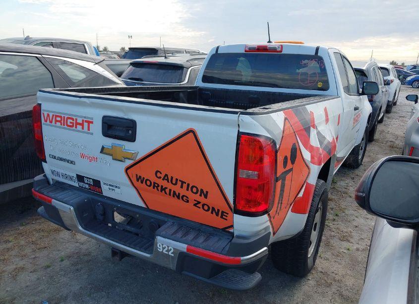 Photo 4 of 2019 Chevrolet Colorado WT (VIN 1GCHSBEA0K1171256)