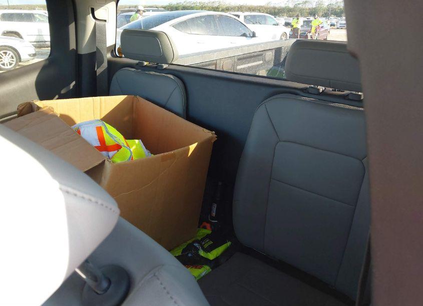 Photo 8 of 2019 Chevrolet Colorado WT (VIN 1GCHSBEA0K1171256)