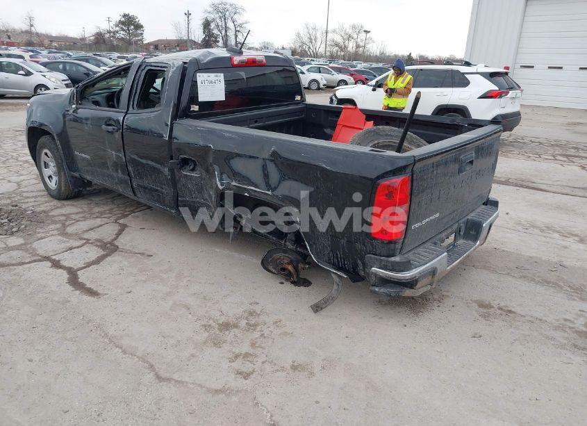 Photo 3 of 2021 Chevrolet Colorado (VIN 1GCHSBEA0M1172779)