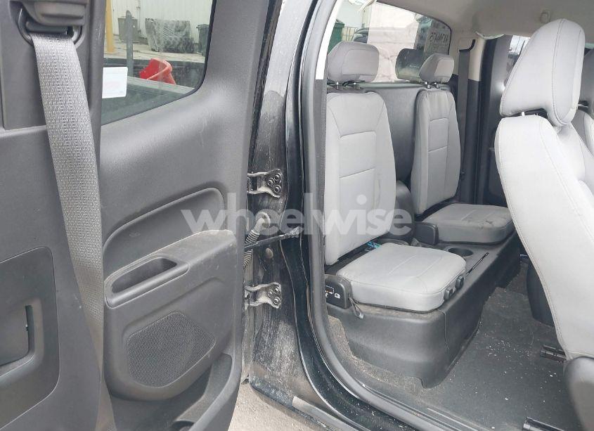 Photo 8 of 2021 Chevrolet Colorado (VIN 1GCHSBEA0M1172779)