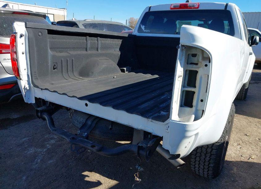 Photo 6 of 2016 Chevrolet Colorado WT (VIN 1GCHSBEA1G1381842)