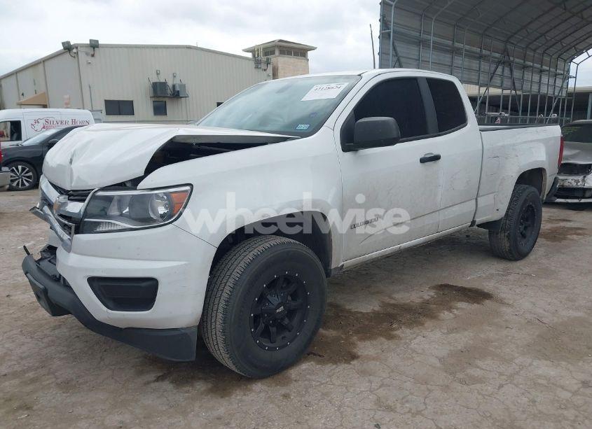 Photo 2 of 2018 Chevrolet Colorado WT (VIN 1GCHSBEA1J1142895)