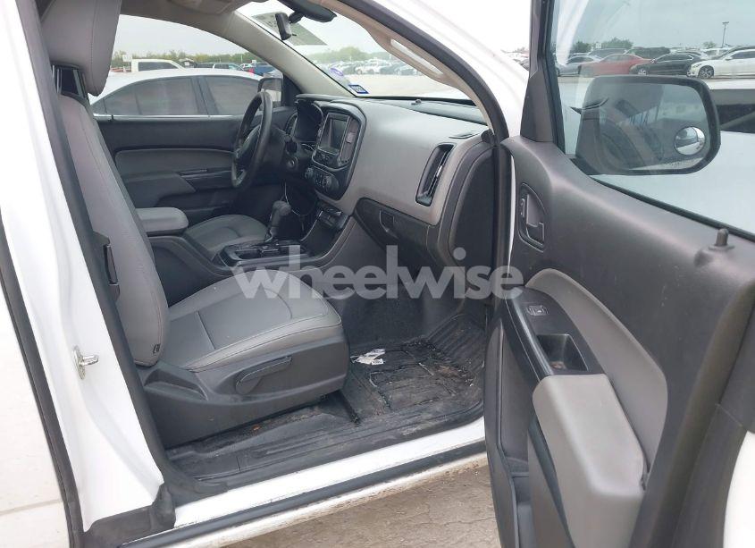 Photo 5 of 2018 Chevrolet Colorado WT (VIN 1GCHSBEA1J1142895)