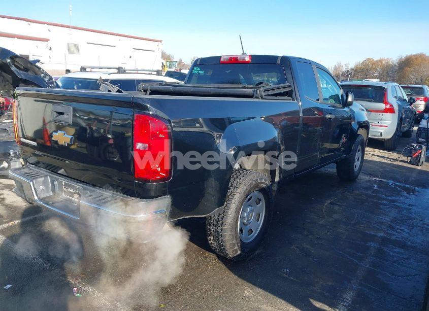 Photo 4 of 2018 Chevrolet Colorado WT (VIN 1GCHSBEA1J1325892)