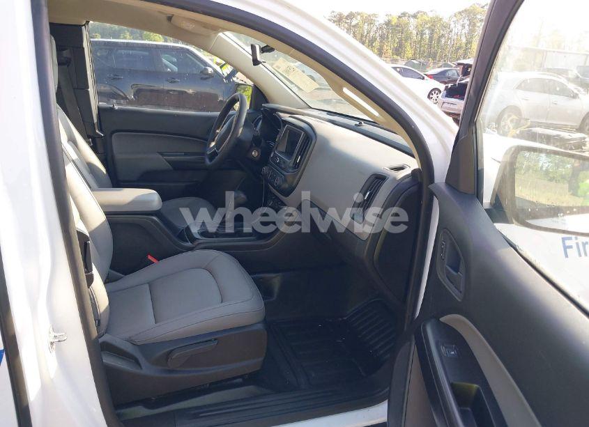 Photo 5 of 2021 Chevrolet Colorado 2WD LONG BOX WT (VIN 1GCHSBEA1M1280750)