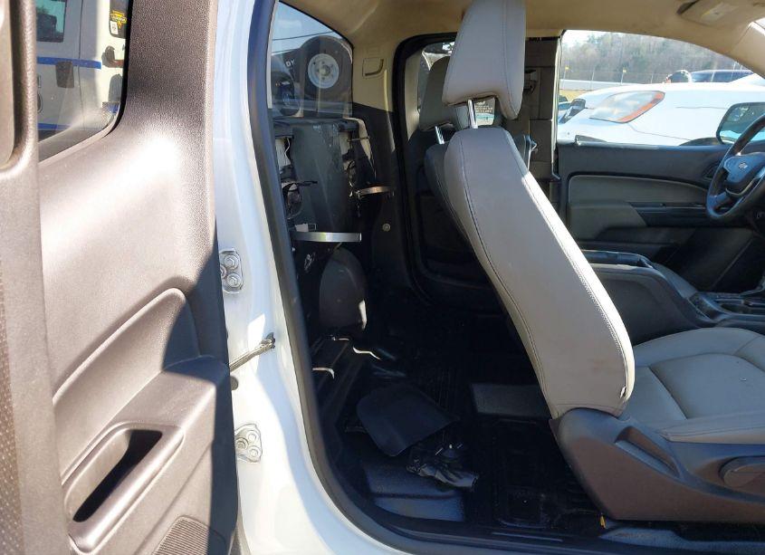 Photo 8 of 2018 Chevrolet Colorado WT (VIN 1GCHSBEA2J1328736)