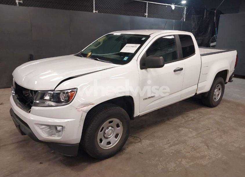 Photo 2 of 2019 Chevrolet Colorado WT (VIN 1GCHSBEA2K1138744)