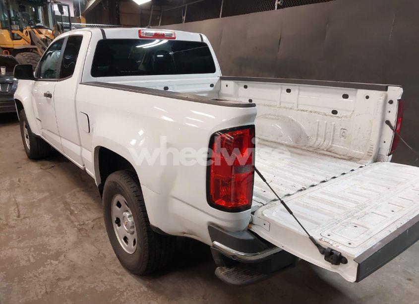 Photo 3 of 2019 Chevrolet Colorado WT (VIN 1GCHSBEA2K1138744)