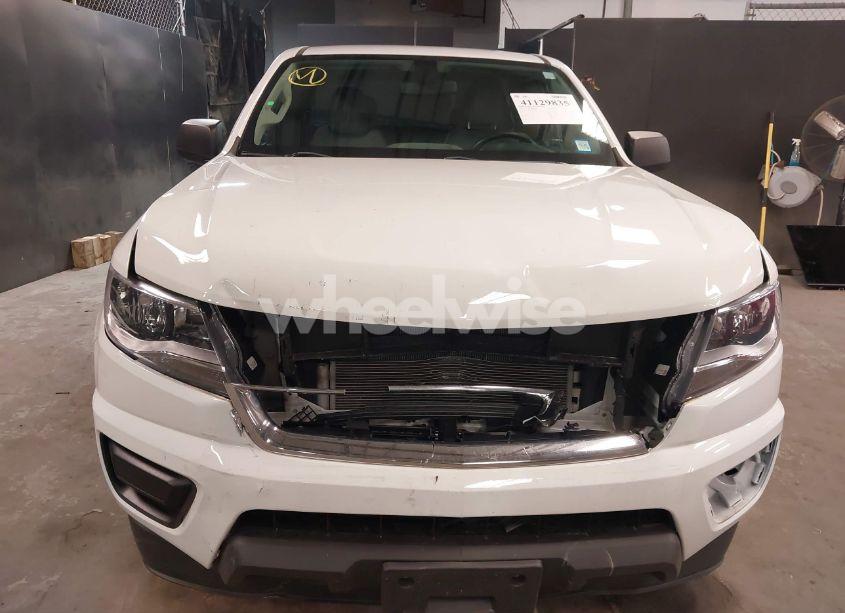 Photo 6 of 2019 Chevrolet Colorado WT (VIN 1GCHSBEA2K1138744)