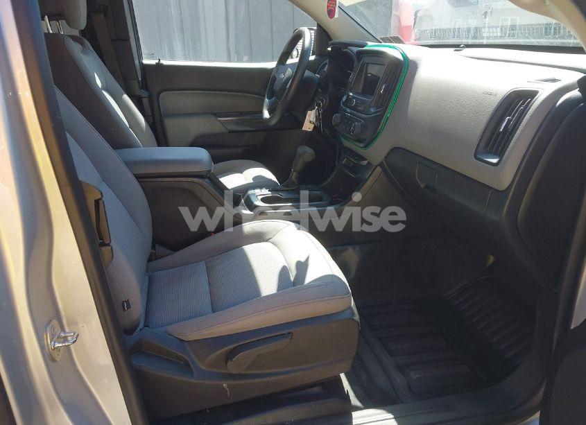 Photo 5 of 2019 Chevrolet Colorado WT (VIN 1GCHSBEA2K1224619)