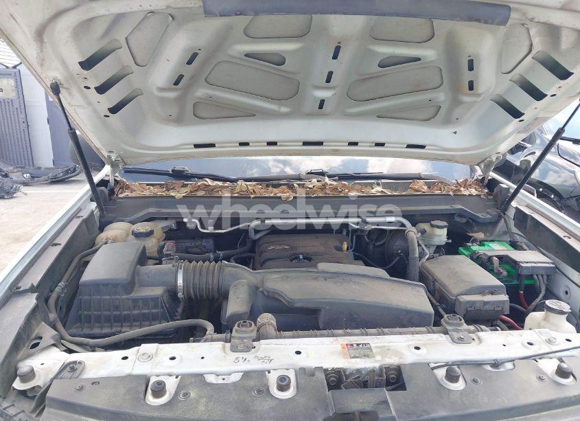 Photo 10 of 2016 Chevrolet Colorado WT (VIN 1GCHSBEA3G1290779)