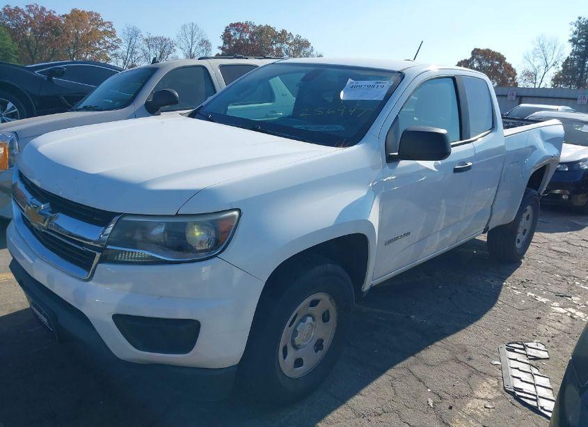 Photo 2 of 2016 Chevrolet Colorado WT (VIN 1GCHSBEA4G1256947)