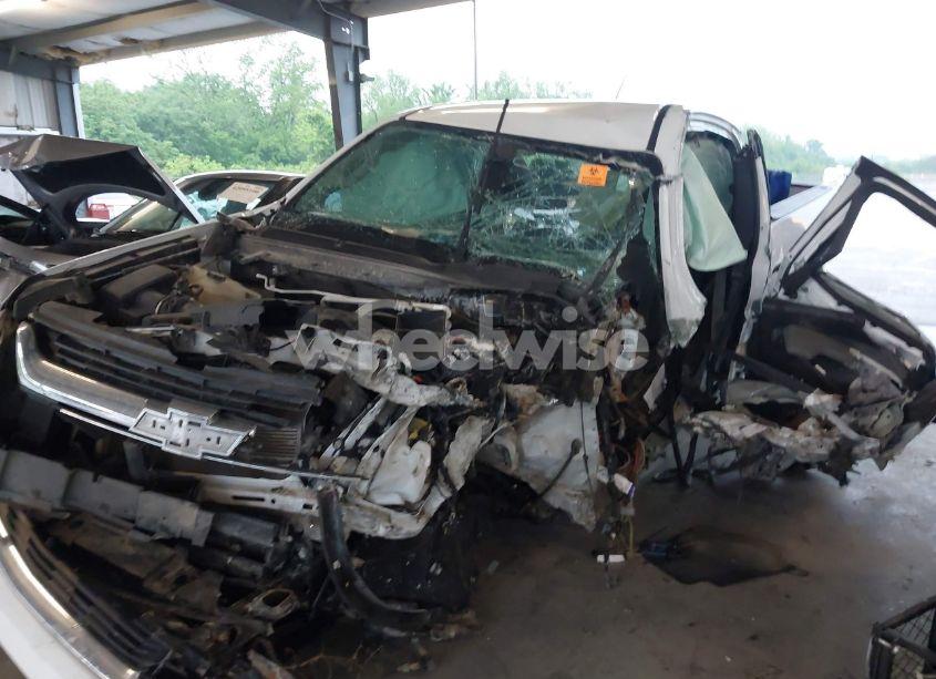 Photo 2 of 2016 Chevrolet Colorado WT (VIN 1GCHSBEA4G1395976)