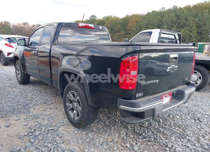 Photo 3 of 2016 Chevrolet Colorado WT (VIN 1GCHSBEA5G1116728)