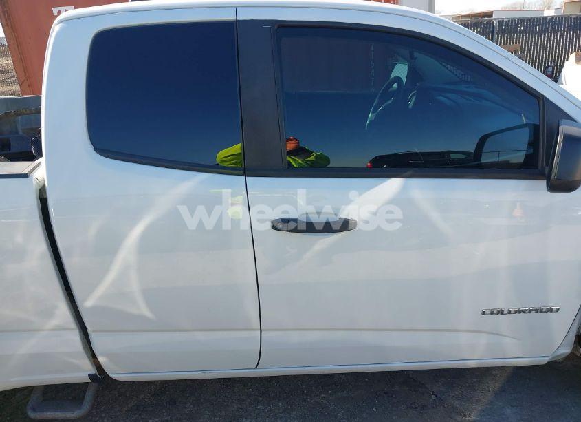 Photo 13 of 2018 Chevrolet Colorado WT (VIN 1GCHSBEA6J1135683)