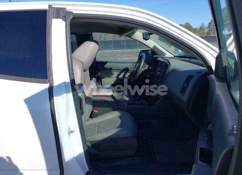 Photo 5 of 2016 Chevrolet Colorado WT (VIN 1GCHSBEA7G1387273)