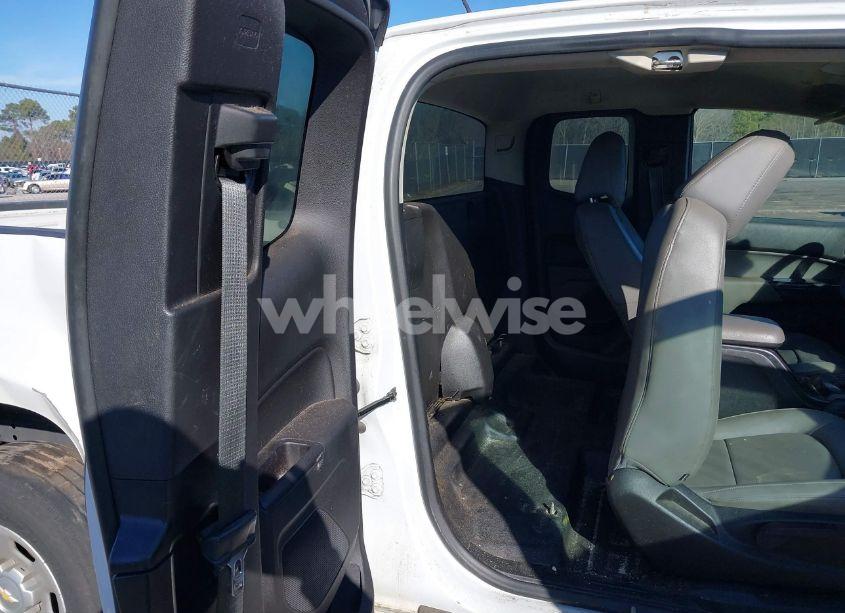 Photo 8 of 2016 Chevrolet Colorado WT (VIN 1GCHSBEA7G1387273)