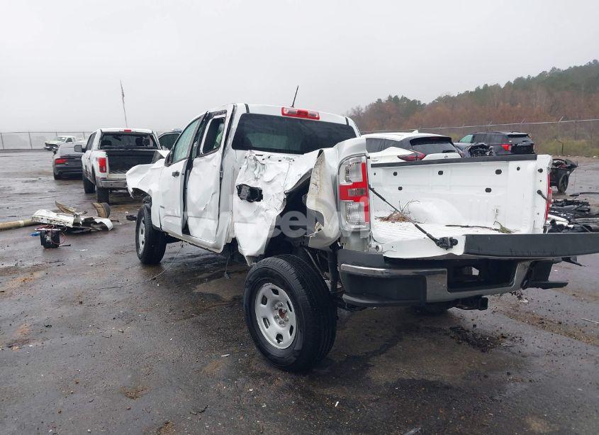 Photo 3 of 2018 Chevrolet Colorado WT (VIN 1GCHSBEA7J1323306)