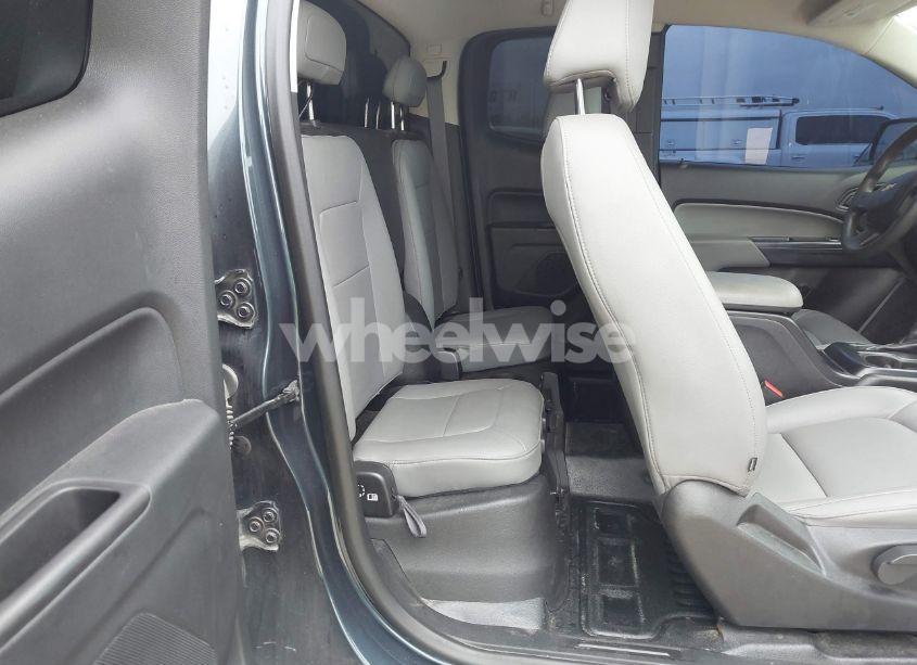 Photo 8 of 2019 Chevrolet Colorado WT (VIN 1GCHSBEA7K1150209)