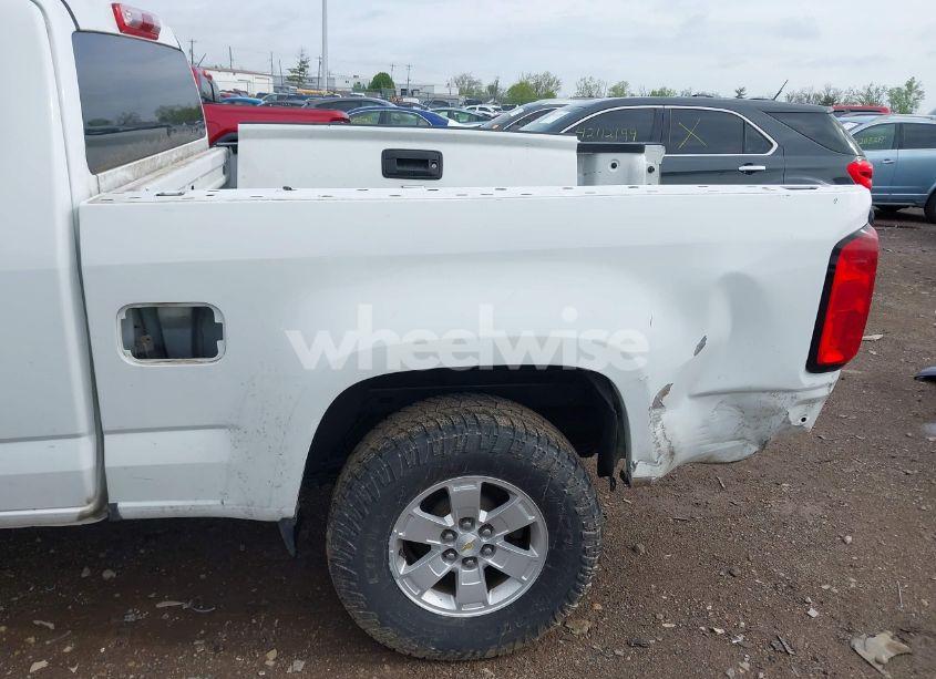 Photo 6 of 2020 Chevrolet Colorado 2WD LONG BOX WT (VIN 1GCHSBEA7L1105823)