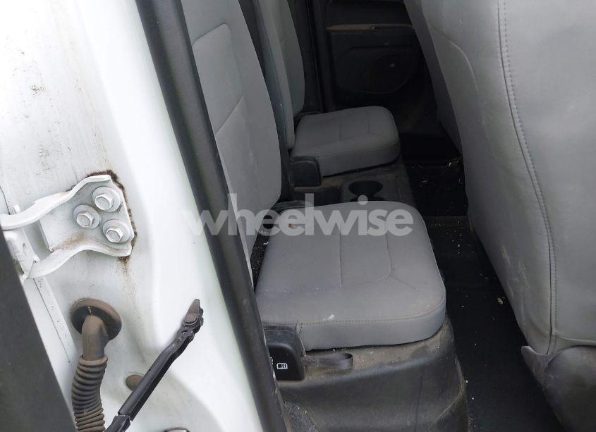 Photo 8 of 2020 Chevrolet Colorado 2WD LONG BOX WT (VIN 1GCHSBEA7L1105823)