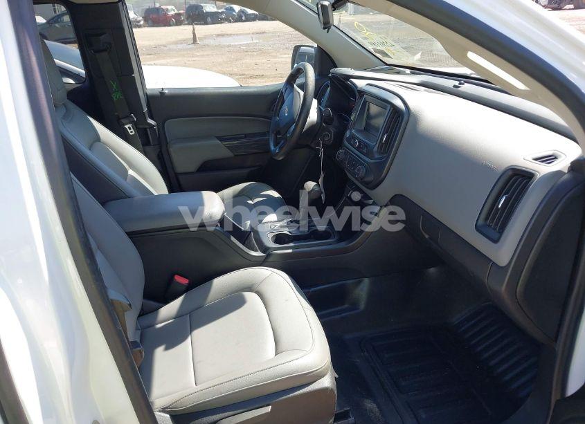 Photo 5 of 2018 Chevrolet Colorado WT (VIN 1GCHSBEA8J1149178)