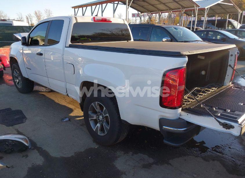 Photo 3 of 2018 Chevrolet Colorado WT (VIN 1GCHSBEA8J1157328)