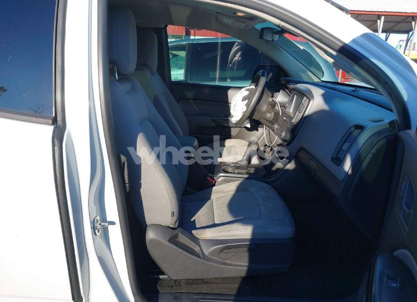 Photo 5 of 2018 Chevrolet Colorado WT (VIN 1GCHSBEA8J1157328)