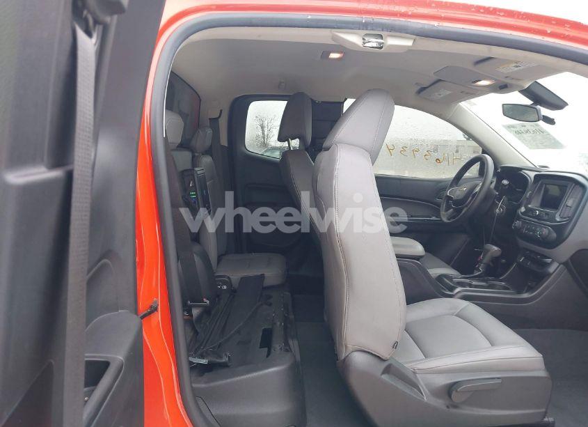 Photo 8 of 2019 Chevrolet Colorado WT (VIN 1GCHSBEA8K1180755)