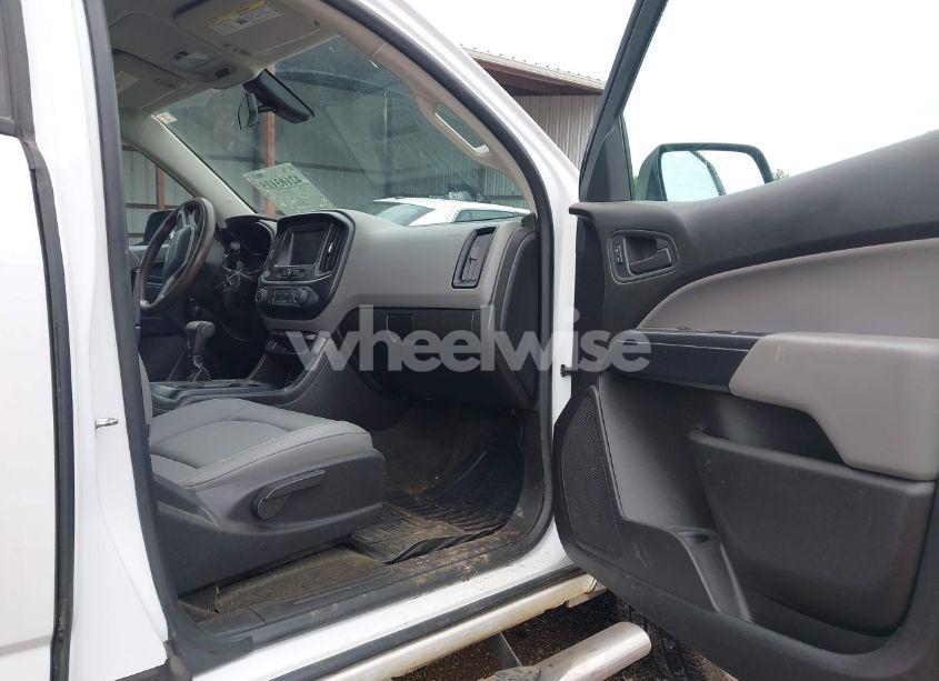 Photo 5 of 2018 Chevrolet Colorado WT (VIN 1GCHSBEA9J1200591)