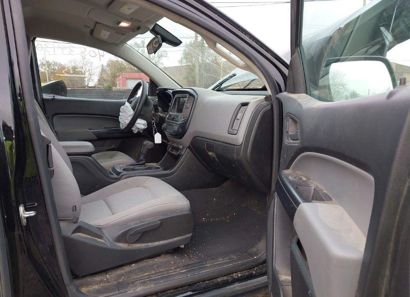 Photo 5 of 2019 Chevrolet Colorado WT (VIN 1GCHSBEA9K1135260)