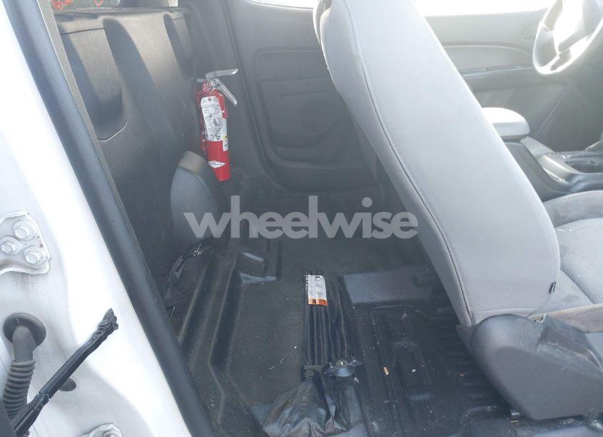 Photo 8 of 2019 Chevrolet Colorado WT (VIN 1GCHSBEA9K1250098)